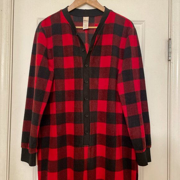 Pottery Barn Teen Red Buffalo Onesie - M/L - NWOT - Picture 3 of 6